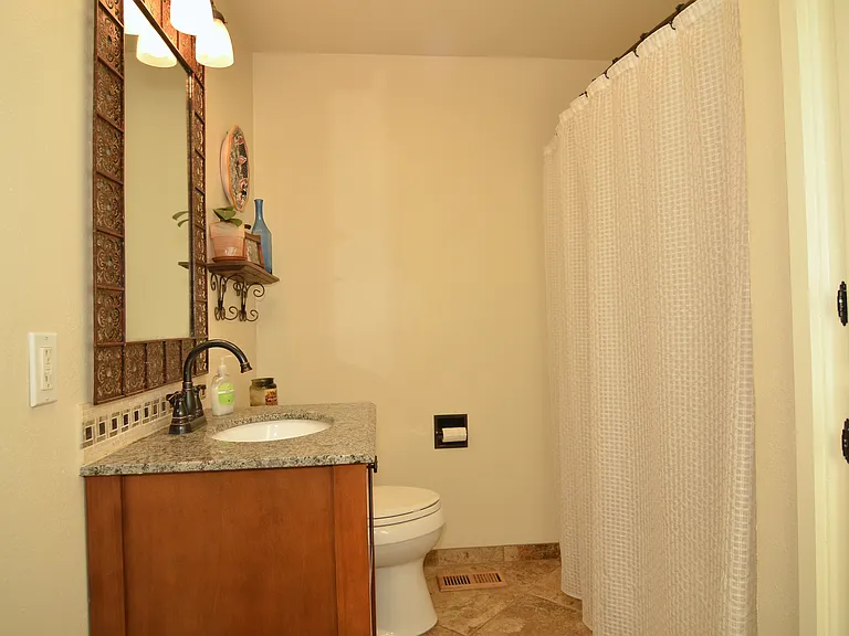 2352 NW Dixon St — Photo 8