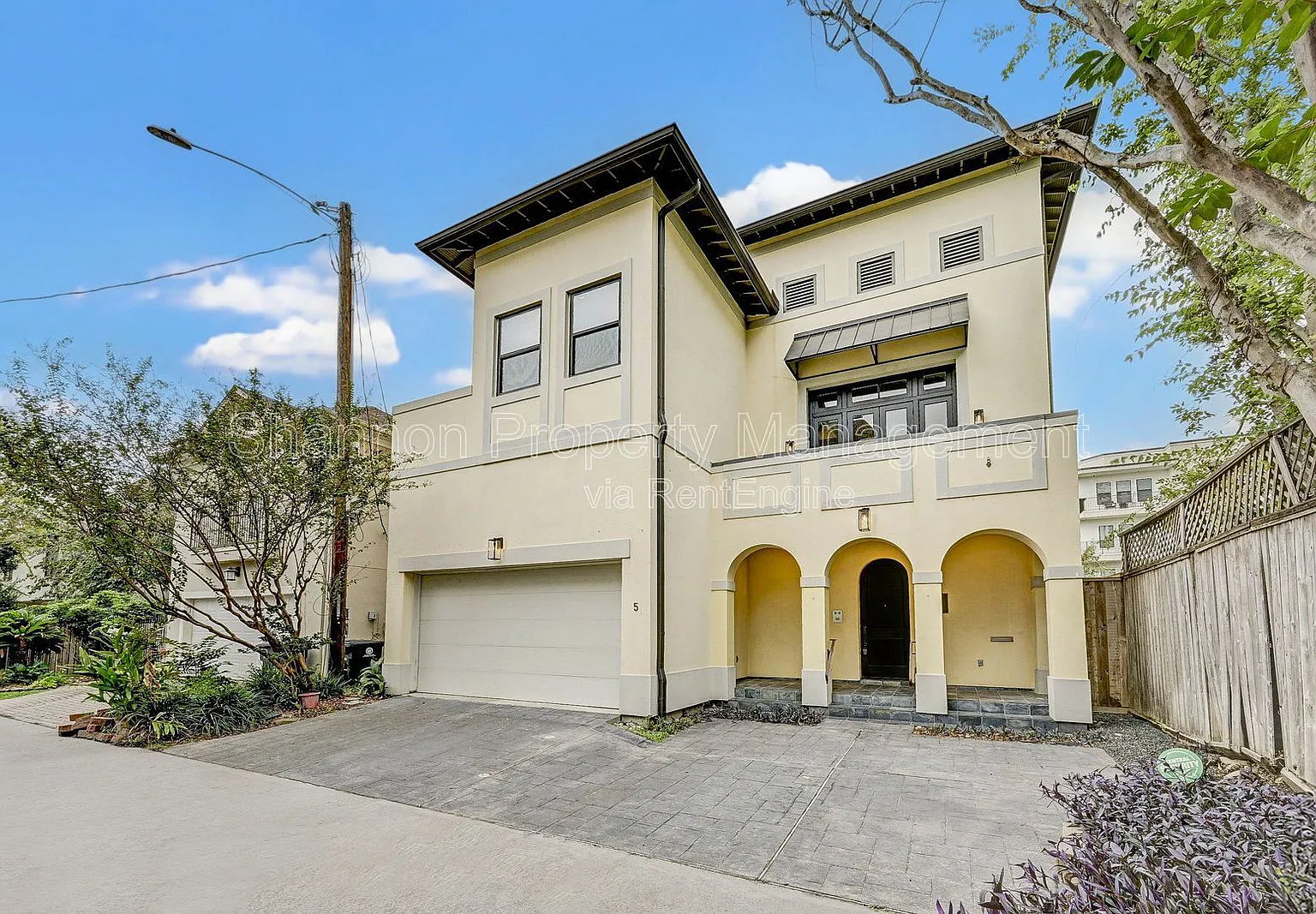 4 bed, 4.0 bath, 3755 sqft, $4,350 — Photo 3