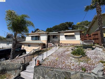 8426 Aster Ave, Oakland, CA, 94605