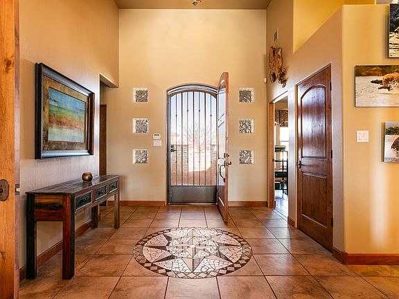 4th image of 8800 Indian Gold Pl NE