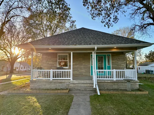 1201 N Cedar Ave, Hastings, NE 68901