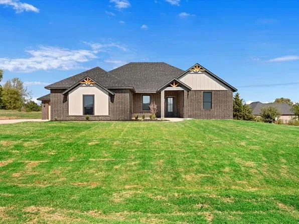2320 Baker St, Blanchard, OK 73010