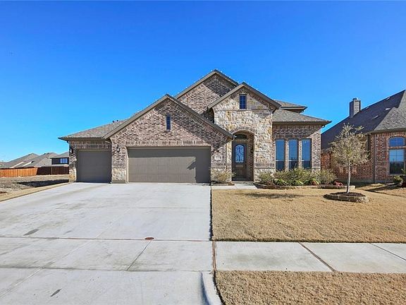 3rd image of 4306 Juniper Ln