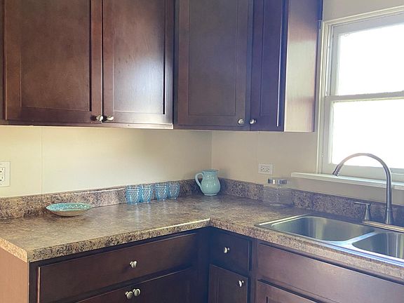 5th image of 141 Dorchester Ct