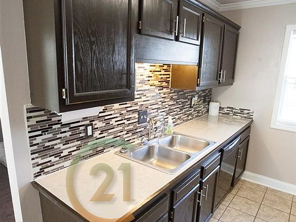 3rd image of 1037 Spanish Oak Dr