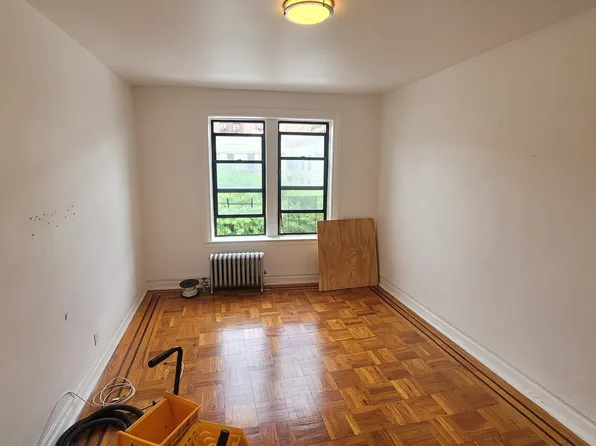 (undisclosed Address), Bronx, NY 10468