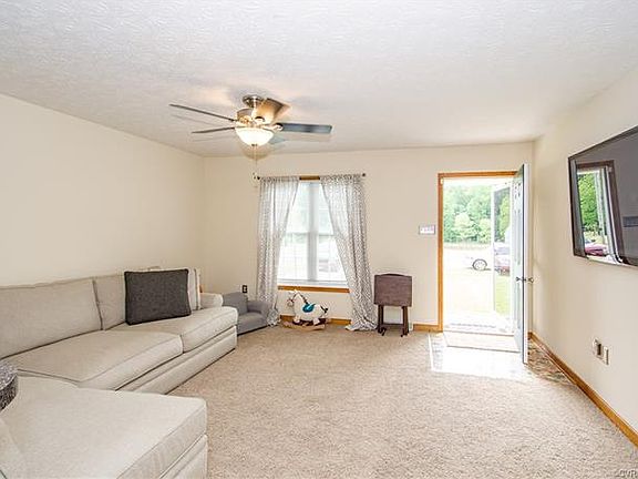 5th image of 312 W Linden Ave