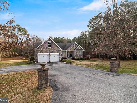 3rd image of 48457 Heritage Hill Ln