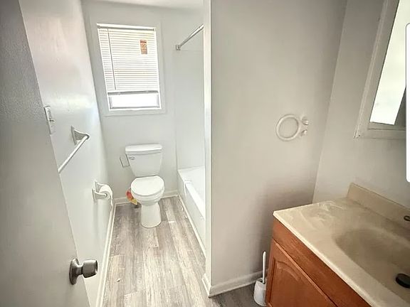 5th image of 6021 Arizona Ave #2