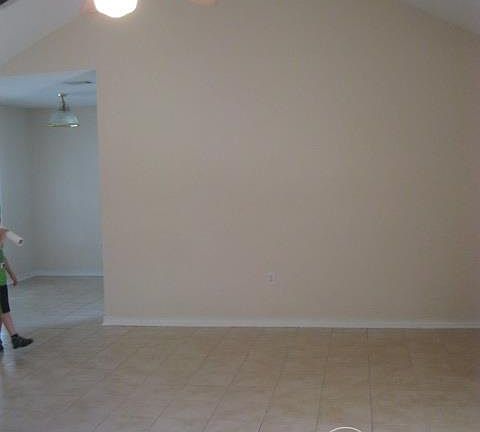 5th image of 211 Oakdale Ave