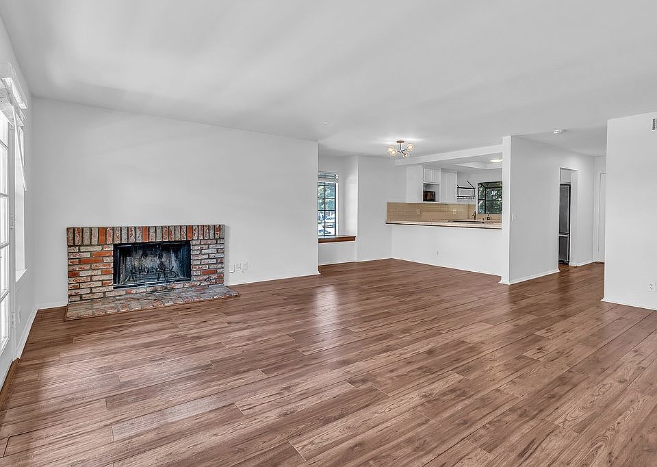Living Room2