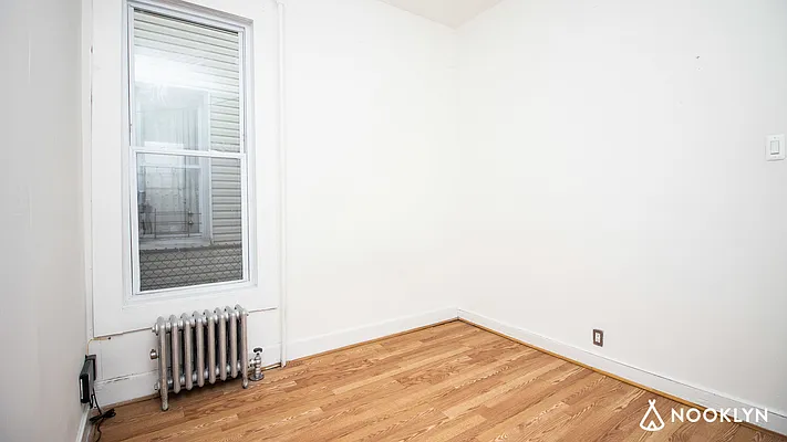 Rented by Nooklyn NYC LLC | media 9