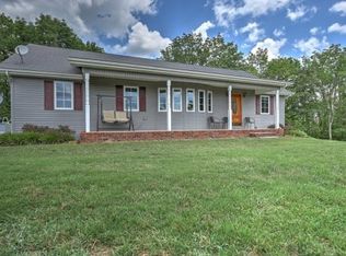 890 Poteat Ln, Fall Branch, TN 37656