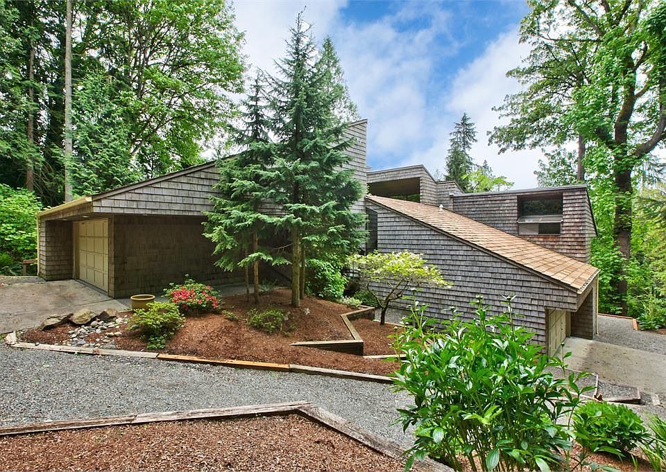 1st image of 15628 NE 141st Pl