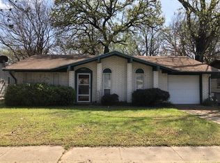 12820 Spring Oaks Dr, Balch Springs, TX 75180