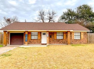619 S 1st 1/2 St, Nederland, TX 77627