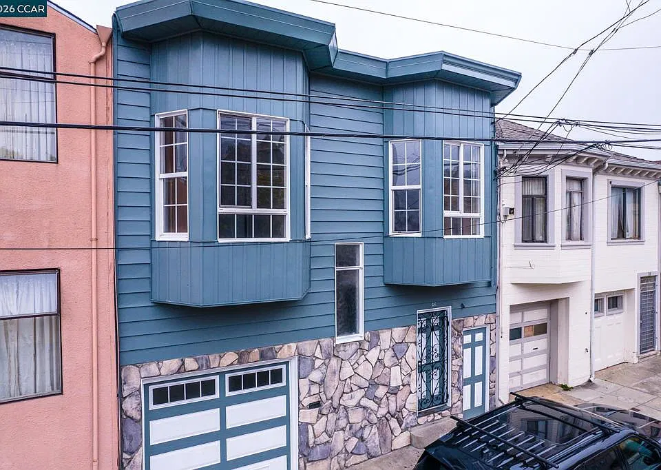 46 Laura St