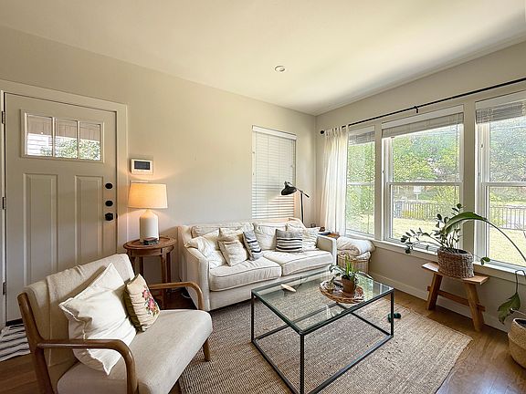 4th image of 2810 Wooldridge Dr