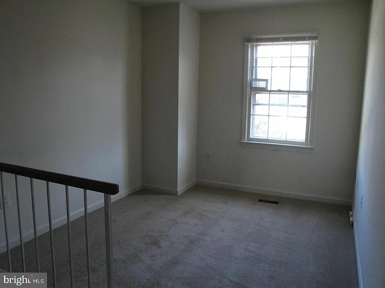 8029 Edinburgh Dr — Photo 10