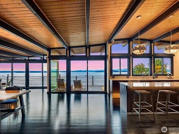 2nd image of 3831 58th Avenue SW