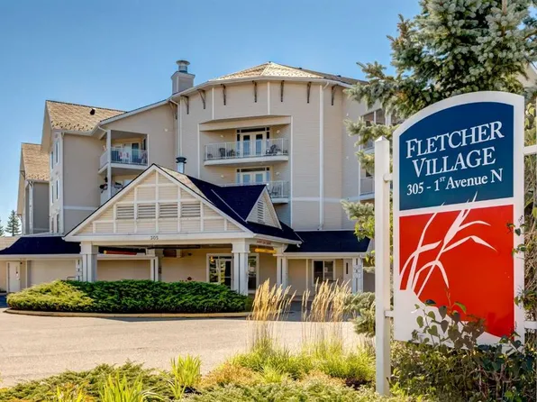 305 N 1st Ave NW #101, Airdrie, AB T4B 2M5