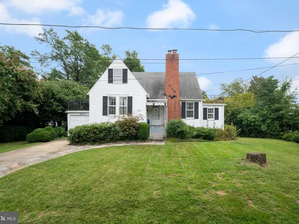 201 N Barton St, Arlington, VA 22201