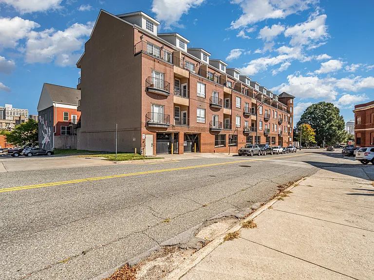 360 S Elm St #303 — Photo 2