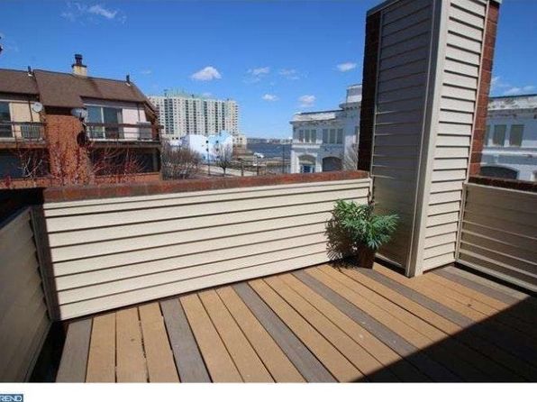 1 Christian St