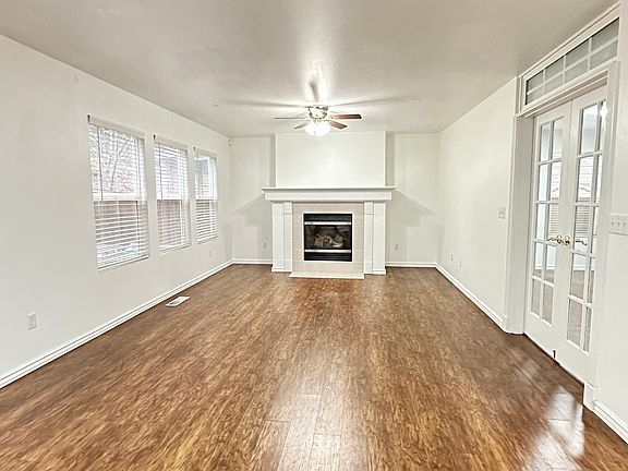 5th image of 1571 Jensen Ave