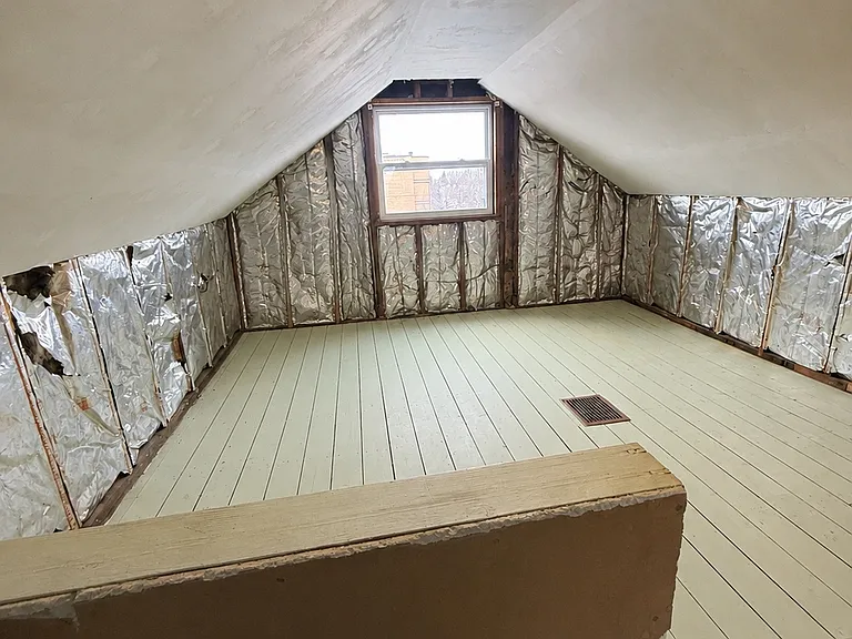 73 Redmond Ave — Photo 8