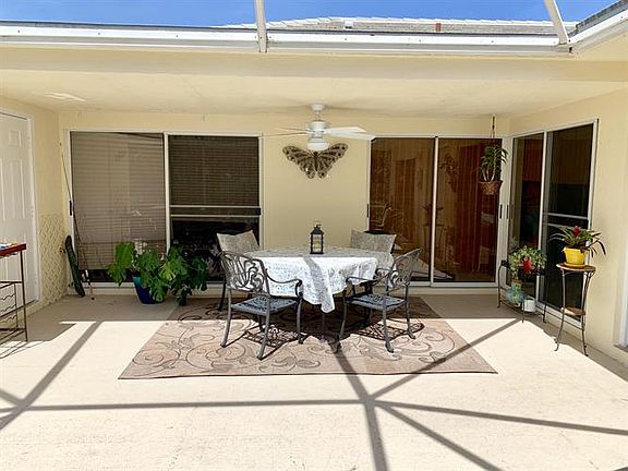 4th image of 1250 NW Sun Terrace Cir #16C