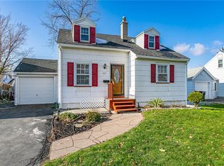 265 Newton Rd, Rochester, NY 14626