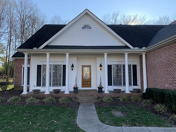 2nd image of 1145 Banbury Ln