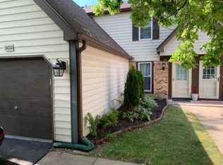 2622 Oakshire Ct, Aurora, IL 60502