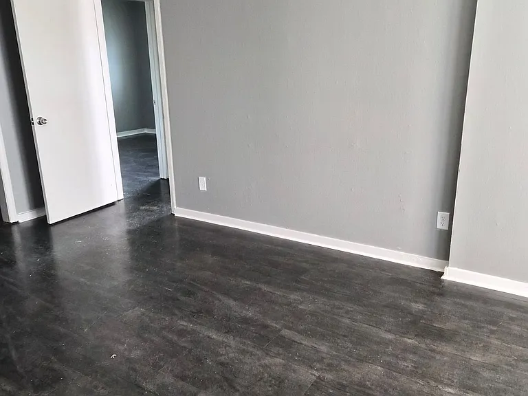 Imogene Apartments — Photo 10