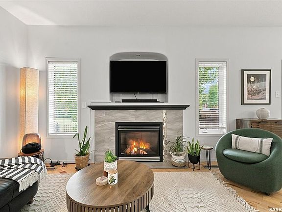 5th image of UNIT 111-655 Kenderdine ROAD