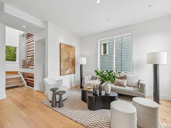 5th image of 70 Douglass St
