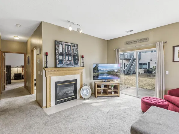 1519 Yorkshire Ln, Shakopee, MN 55379