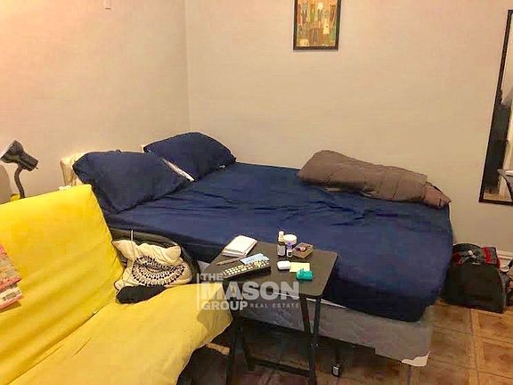 4th image of 2018 5th Ave APT 2B