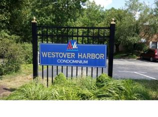 110 Woodstream Dr #4, Norristown, PA