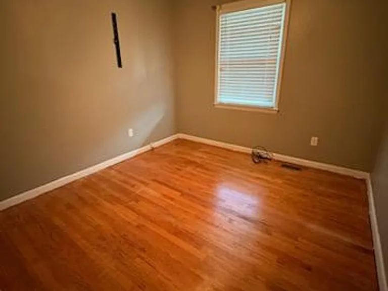 2668 Vernon Dr — Photo 6