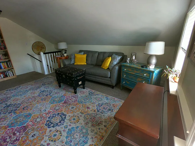 Living room (alternate view).
