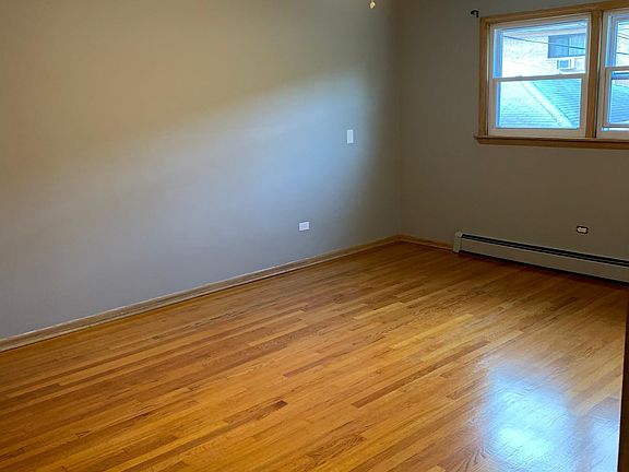 3rd image of 8544 W Berwyn Ave #1