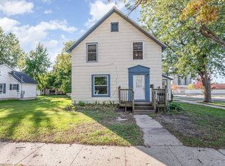 202 S Clark St, Chesaning, MI 48616