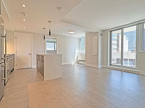 11 Walmer Rd #306 Photo 1