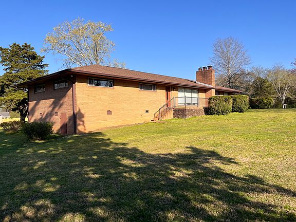 3rd image of 7105 Mountain View Rd
