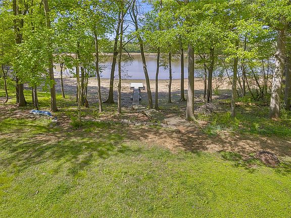 3rd image of 114 Beaver Ln #204