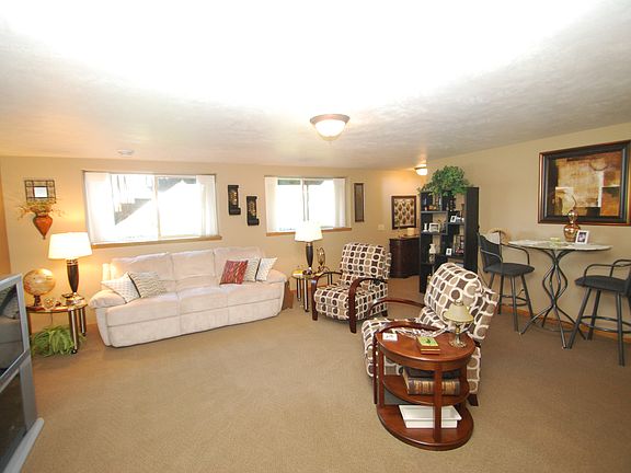 5th image of 6804 S Crane Ave
