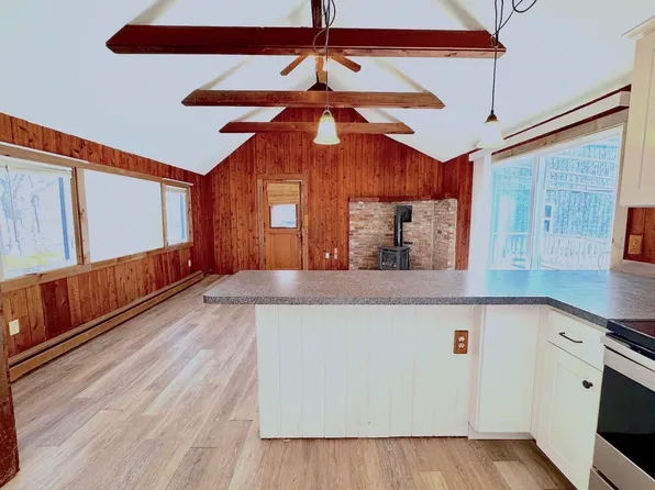 200 Carlen Street, Manchester, VT 05255