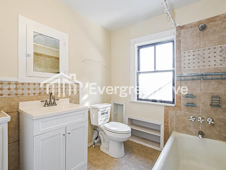 626 Washington Ave — Photo 11